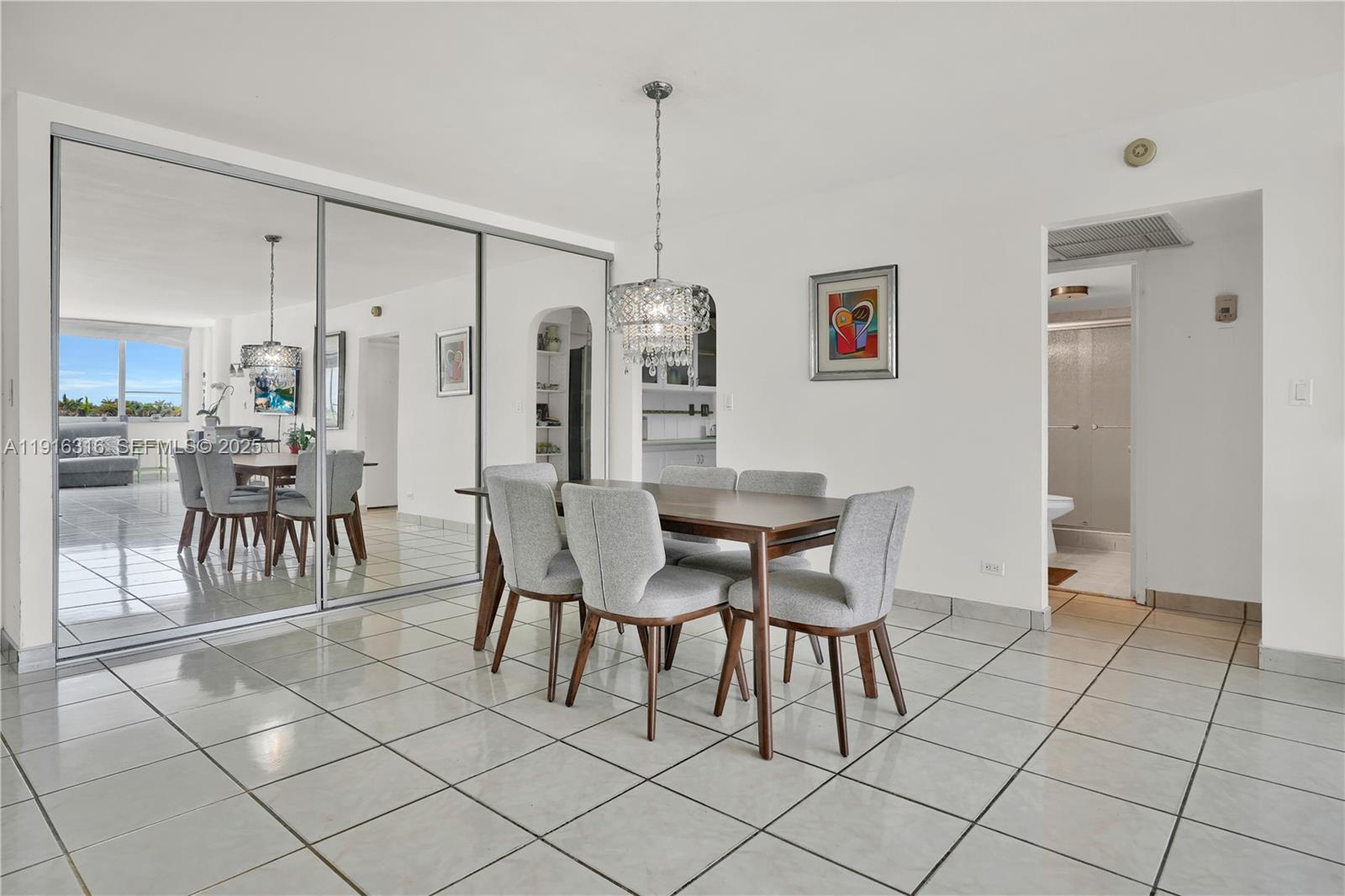 5005 Collins Ave #402 Miami Beach, FL 33140