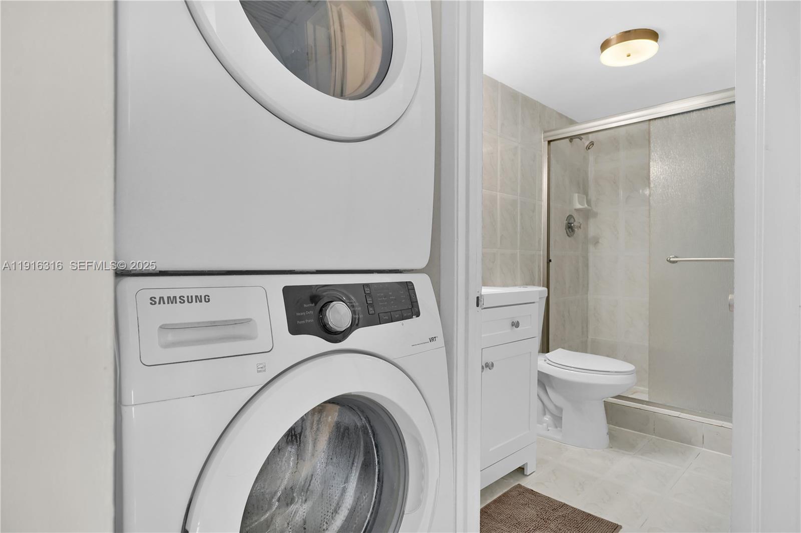 5005 Collins Ave #402 Miami Beach, FL 33140