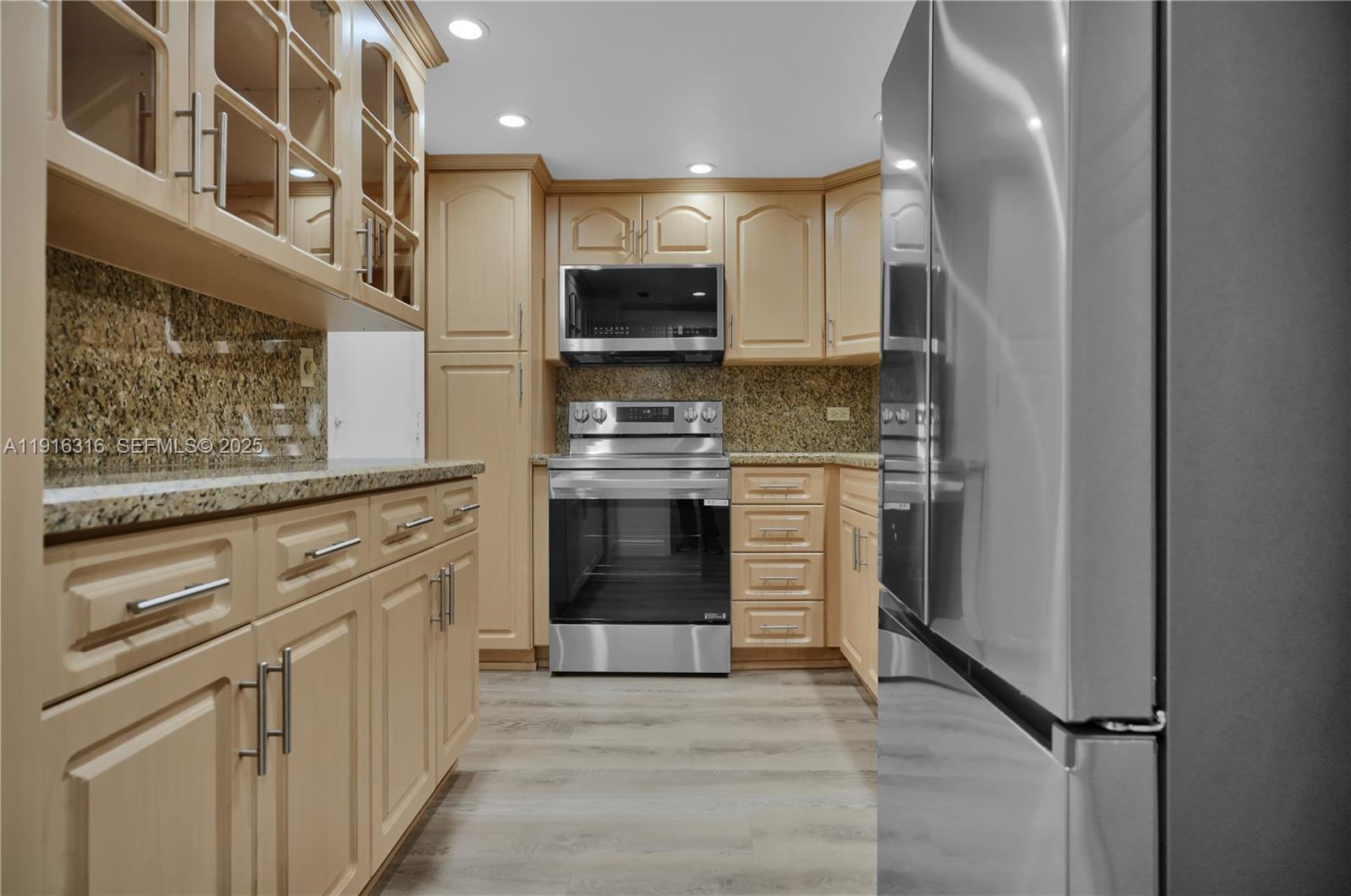 5005 Collins Ave #402 Miami Beach, FL 33140