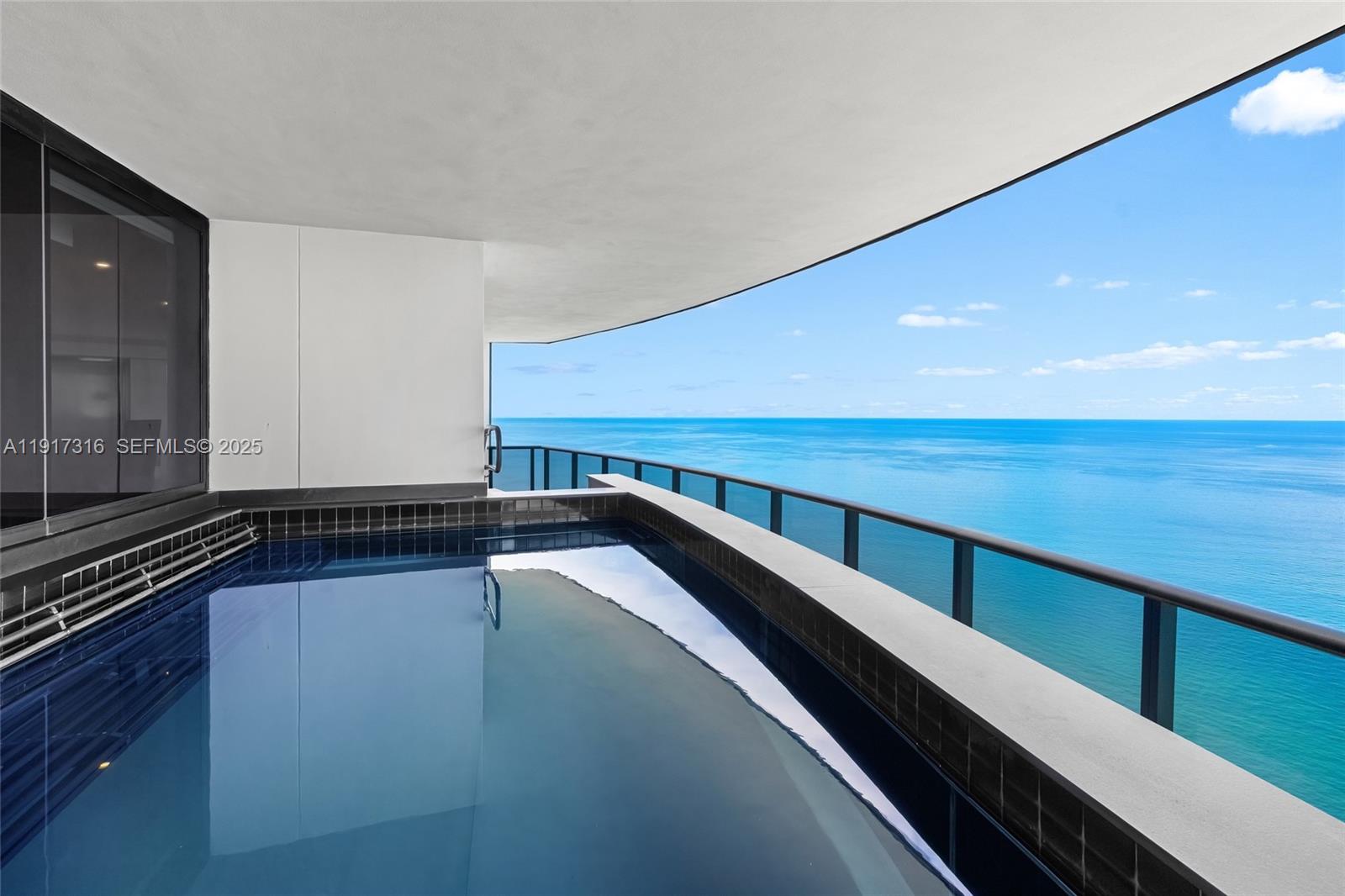 18555 Collins Ave #5501 Sunny Isles Beach, FL 33160