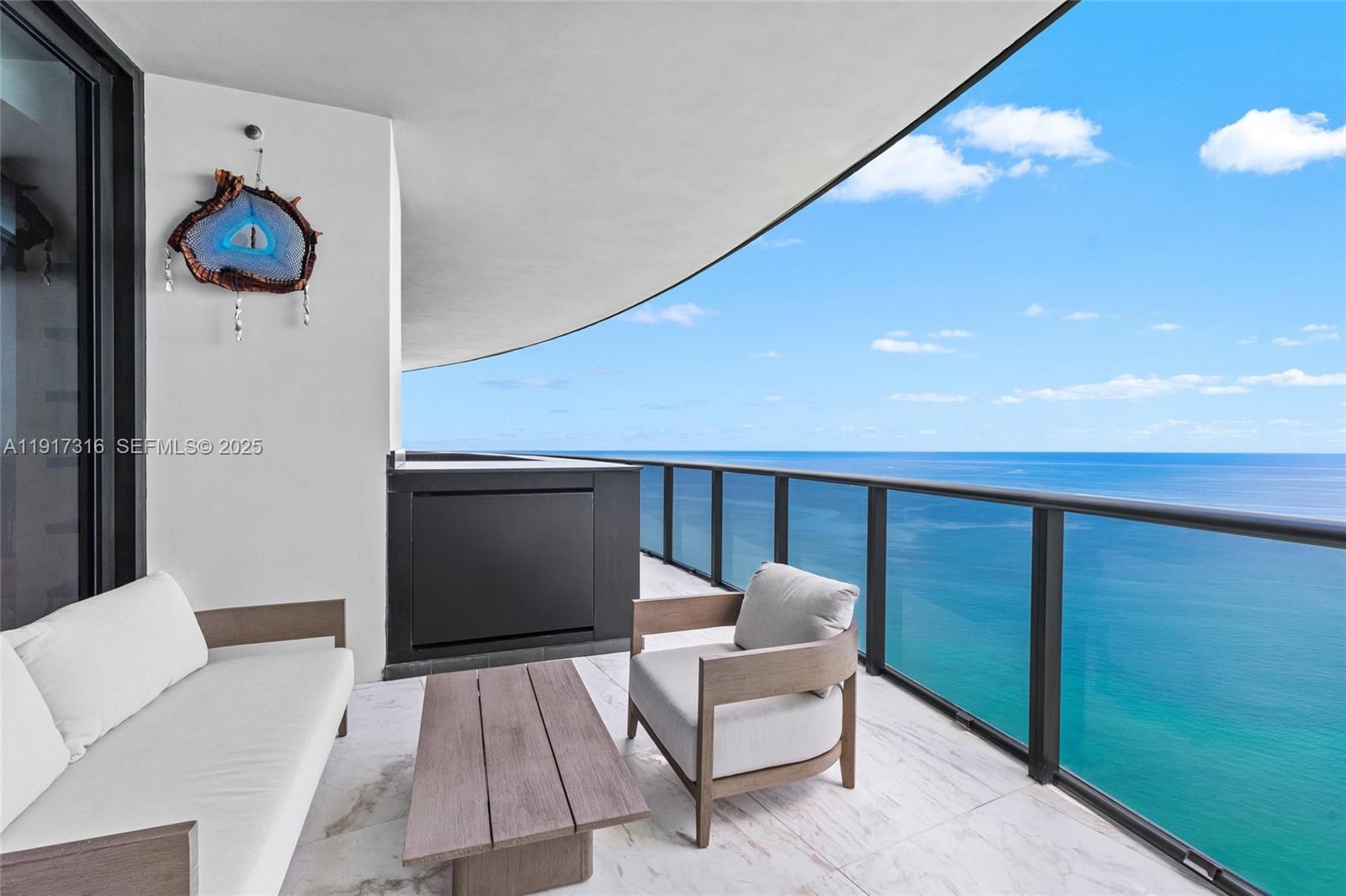 18555 Collins Ave #5501 Sunny Isles Beach, FL 33160