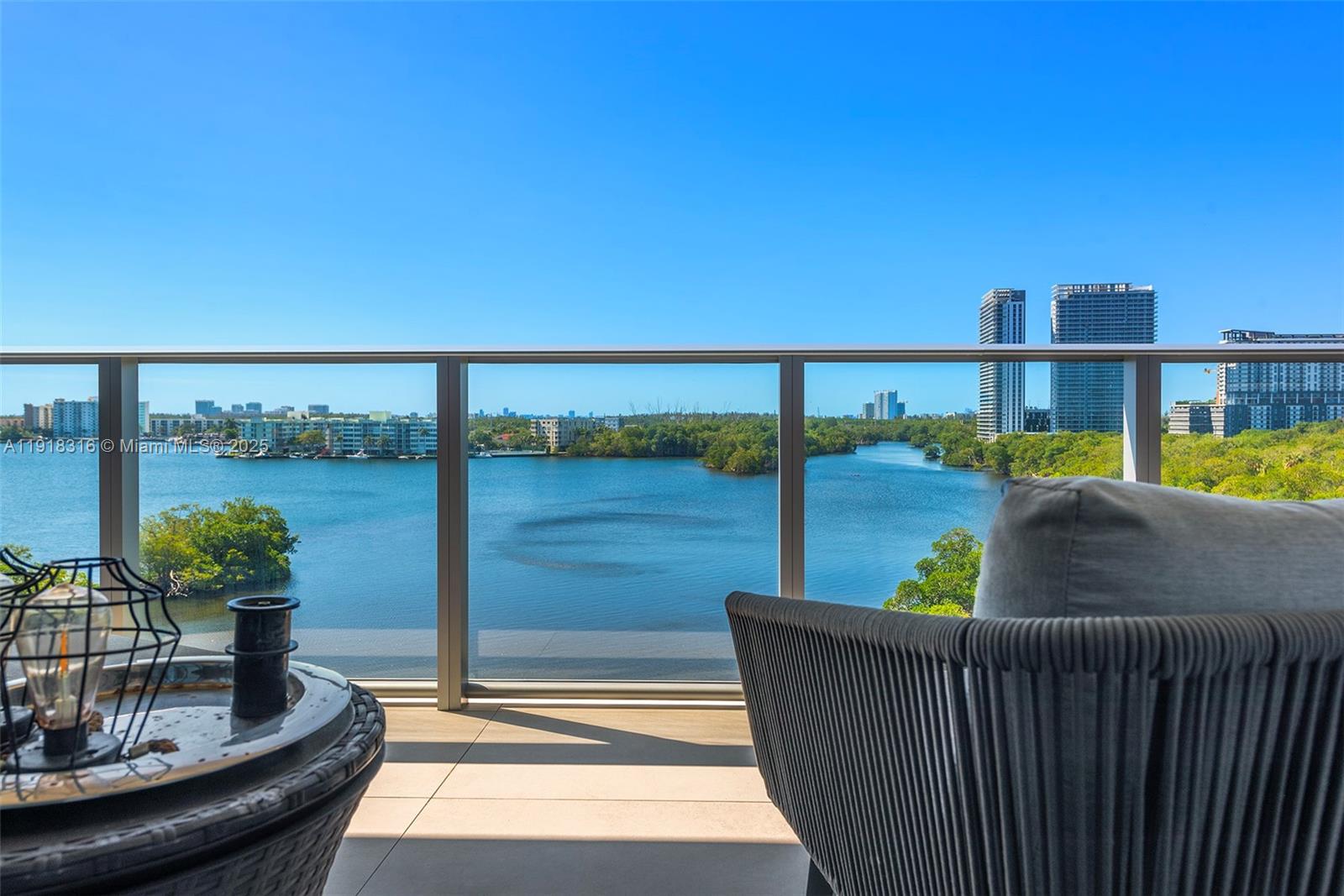 17111 Biscayne Blvd #606 North Miami Beach, FL 33160