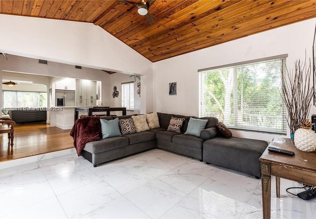 753 NE 81st St Miami, FL 33138