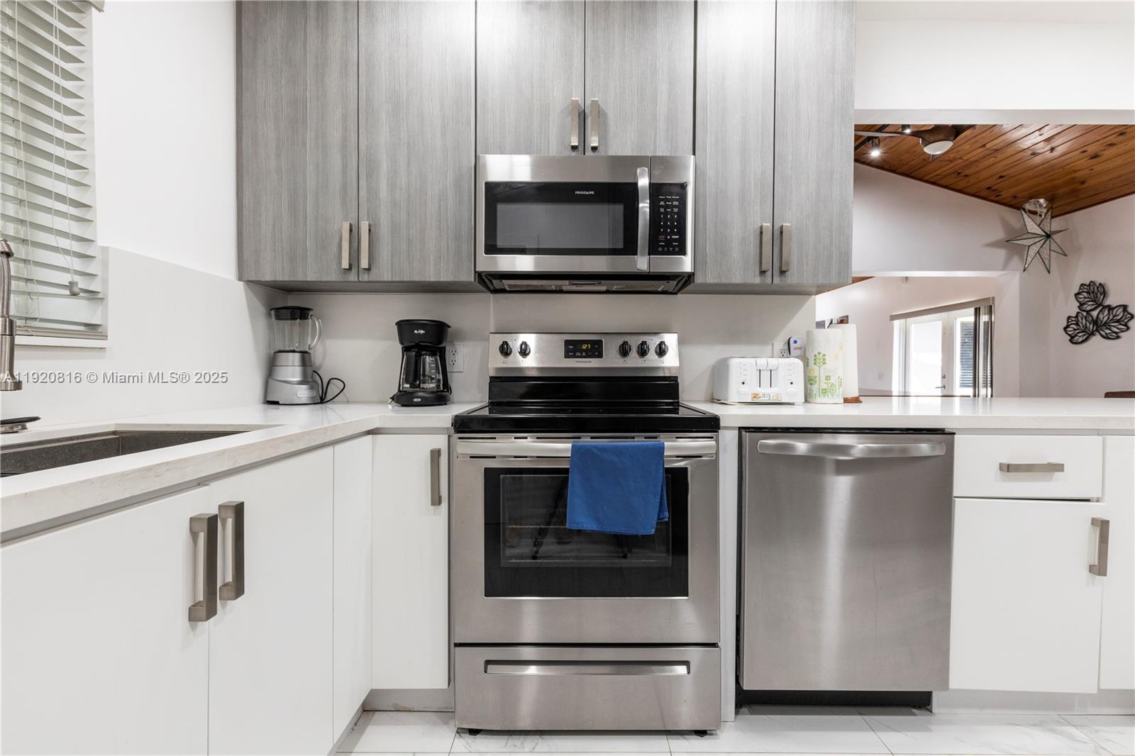 753 NE 81st St Miami, FL 33138