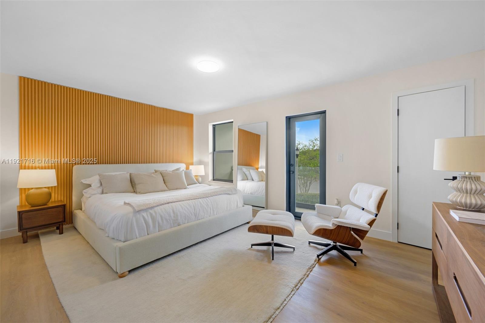 7994 Crespi Blvd Miami Beach, FL 33141