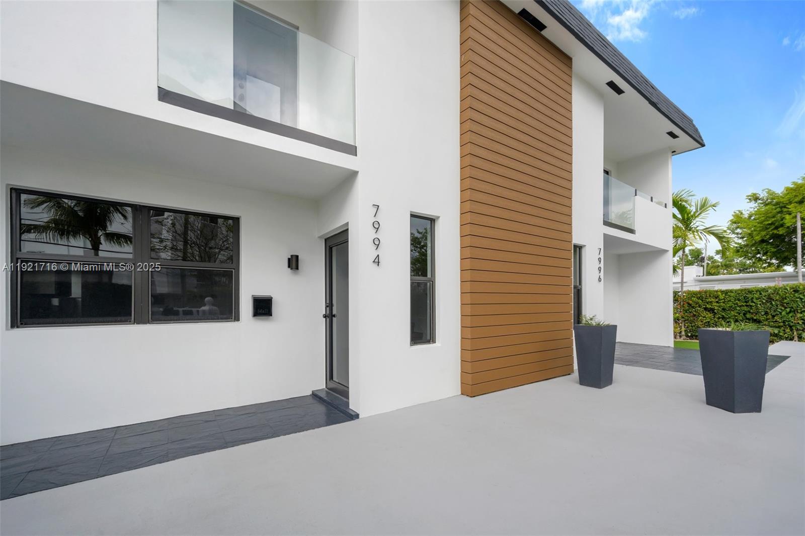 7994 Crespi Blvd Miami Beach, FL 33141