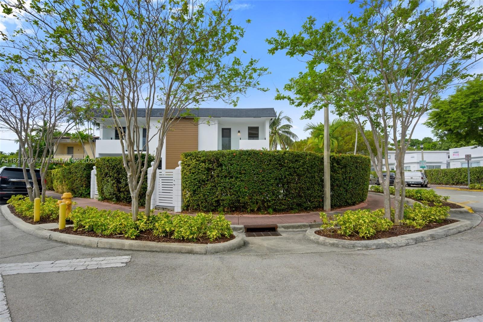 7994 Crespi Blvd Miami Beach, FL 33141