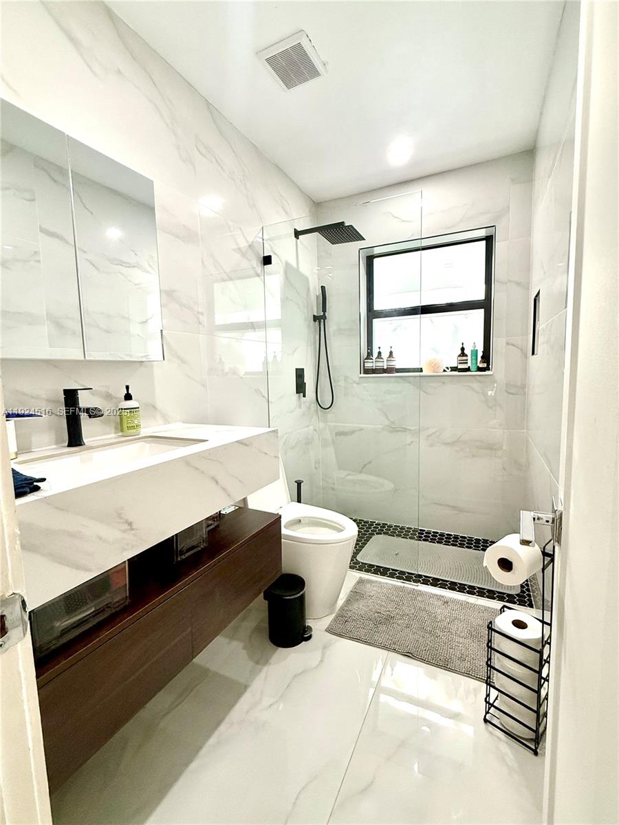 325 NE 121st Ter North Miami, FL 33161