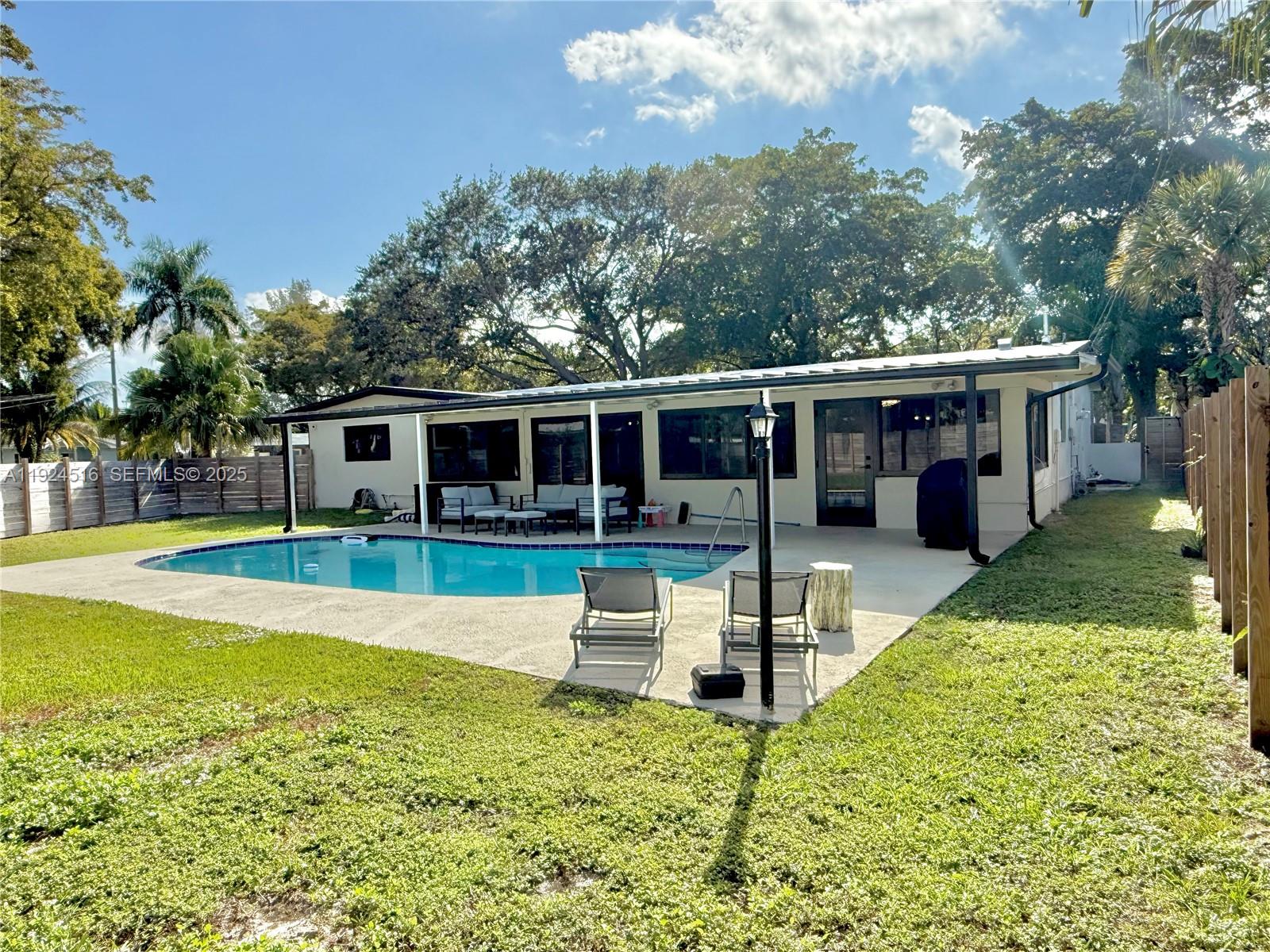 325 NE 121st Ter North Miami, FL 33161