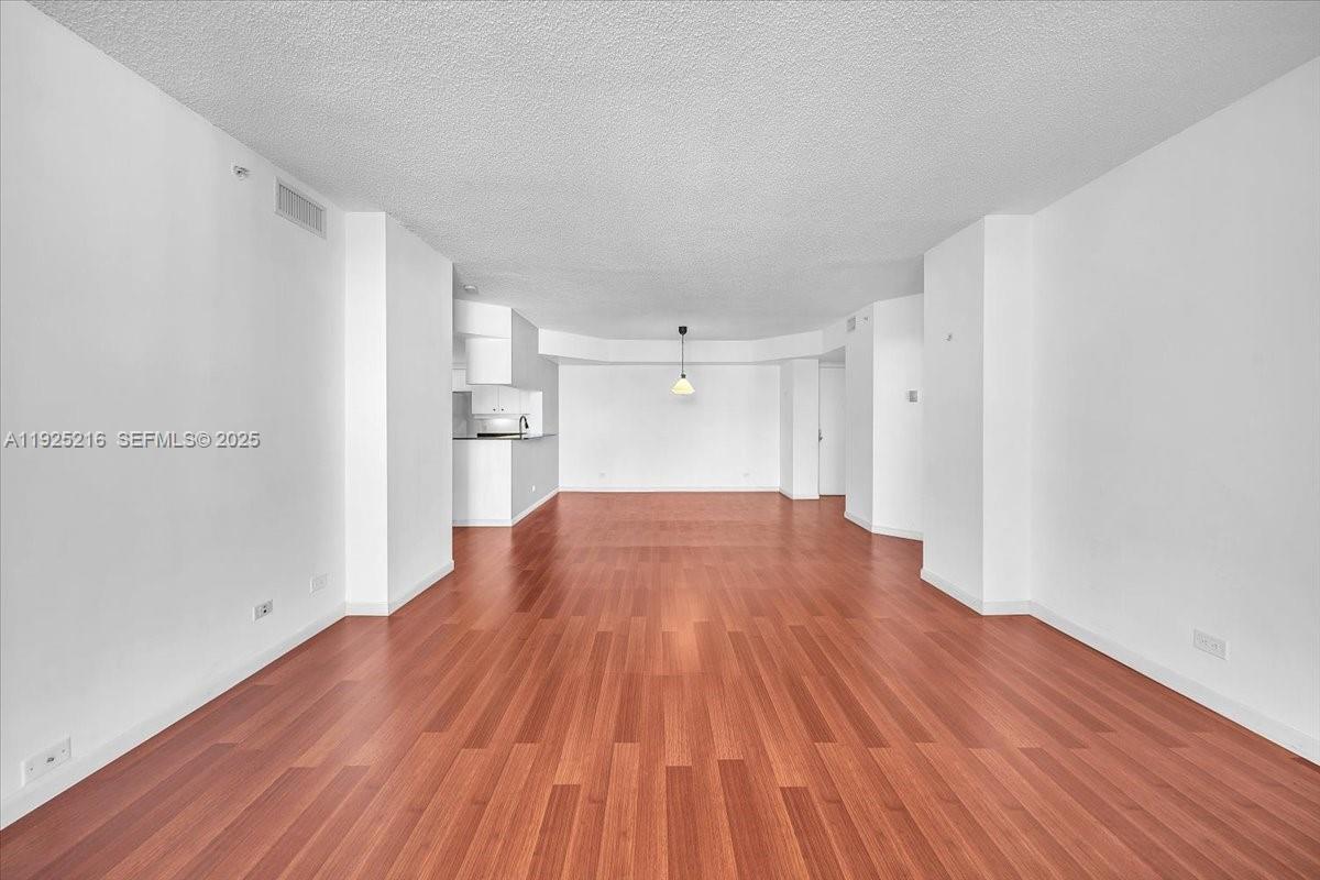 701 Brickell Key Blvd #1911 Miami, FL 33131