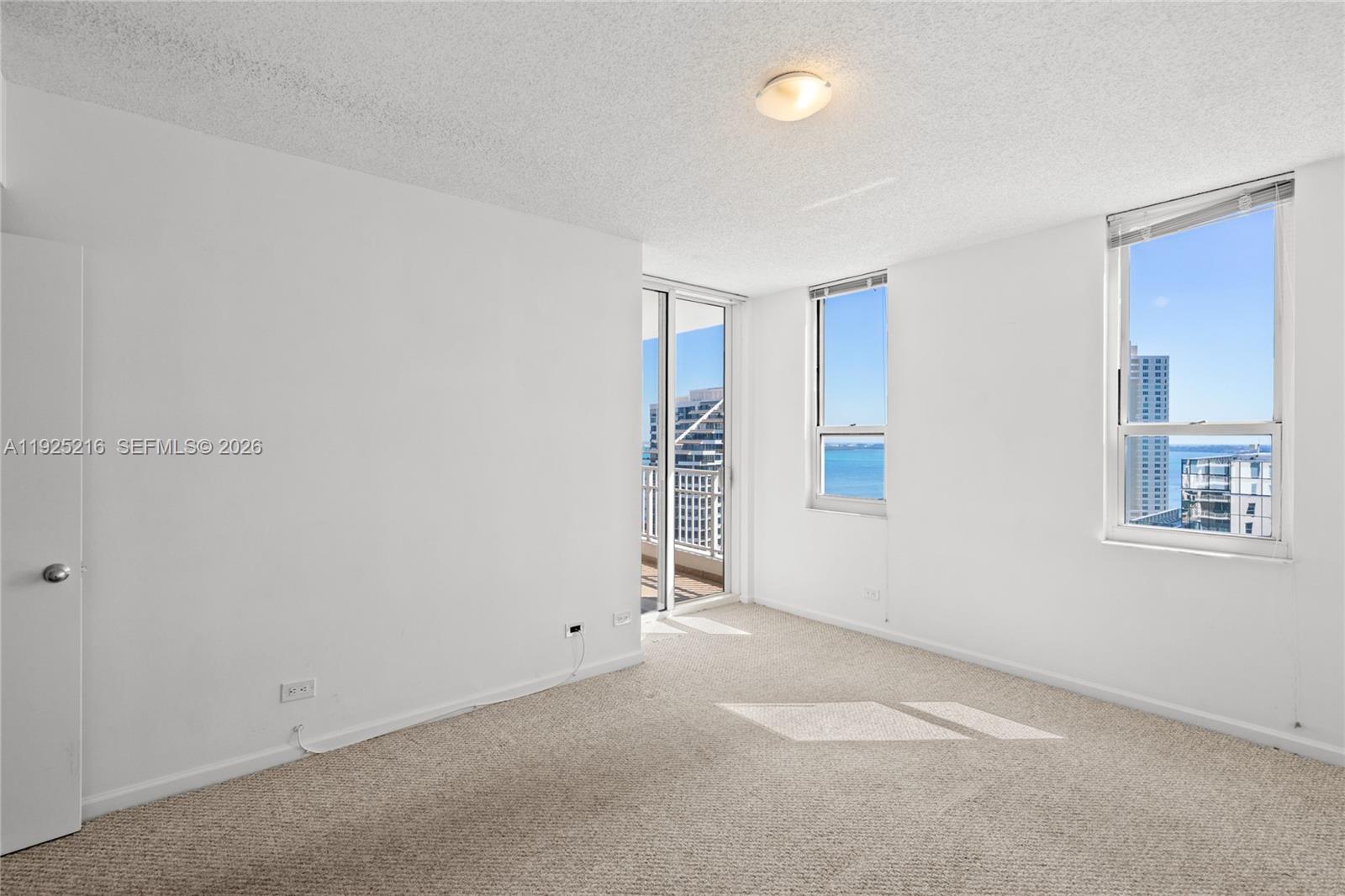 image Courvoisier Courts43