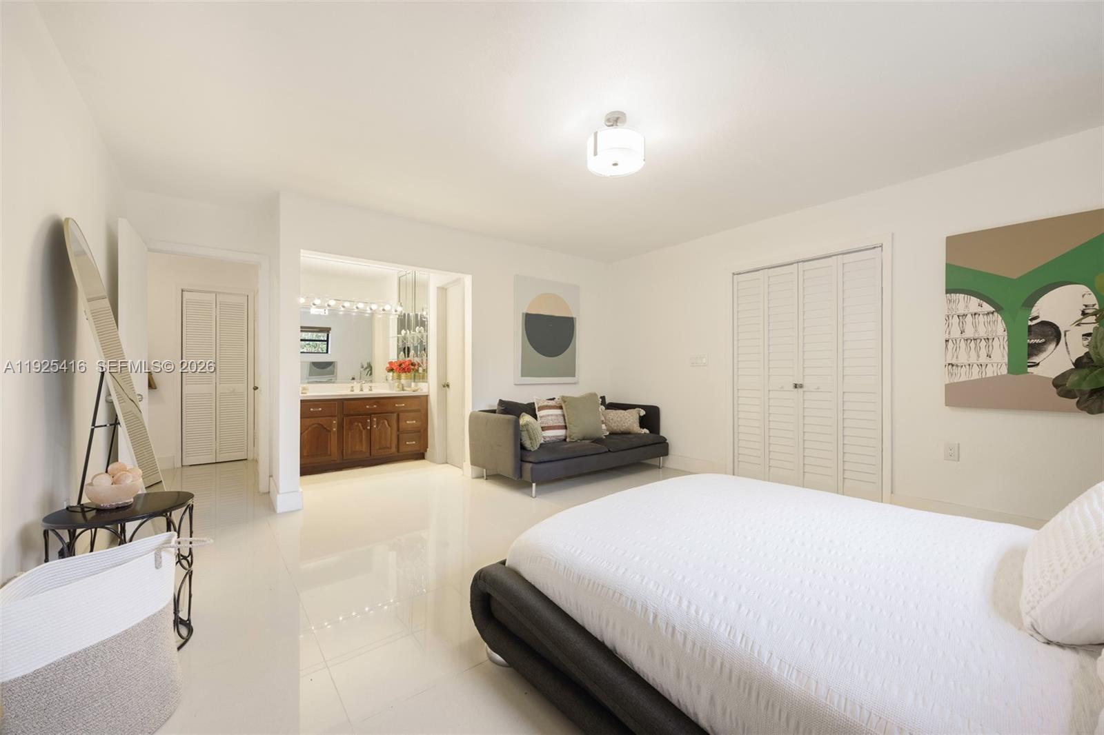 20450 SW 198th Ave Miami, FL 33187