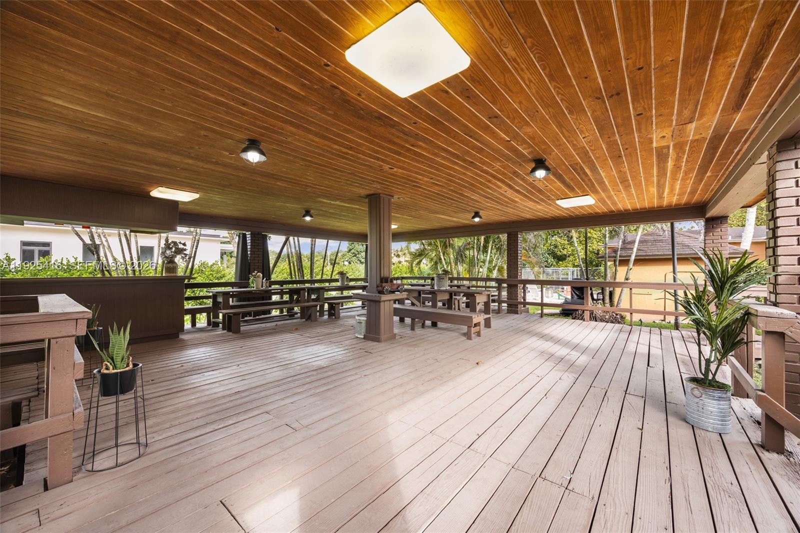 20450 SW 198th Ave Miami, FL 33187