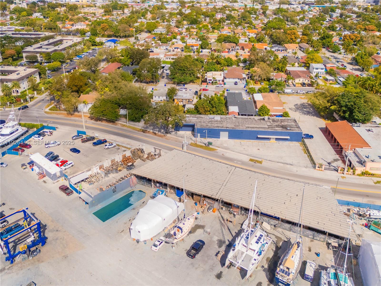 1884 NW 15th St Miami, FL 33125