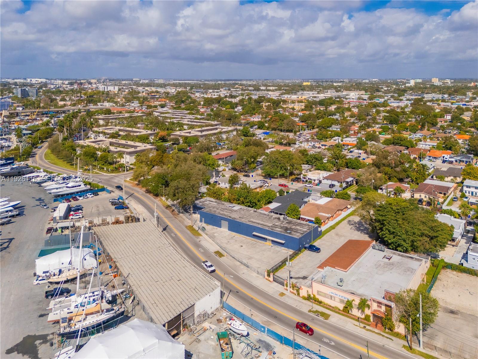 1884 NW 15th St Miami, FL 33125