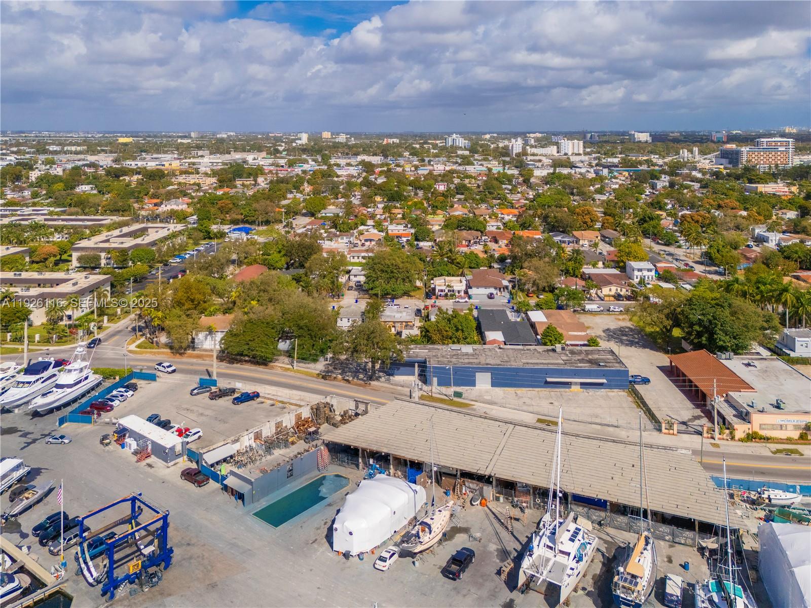 1884 NW 15th St Miami, FL 33125