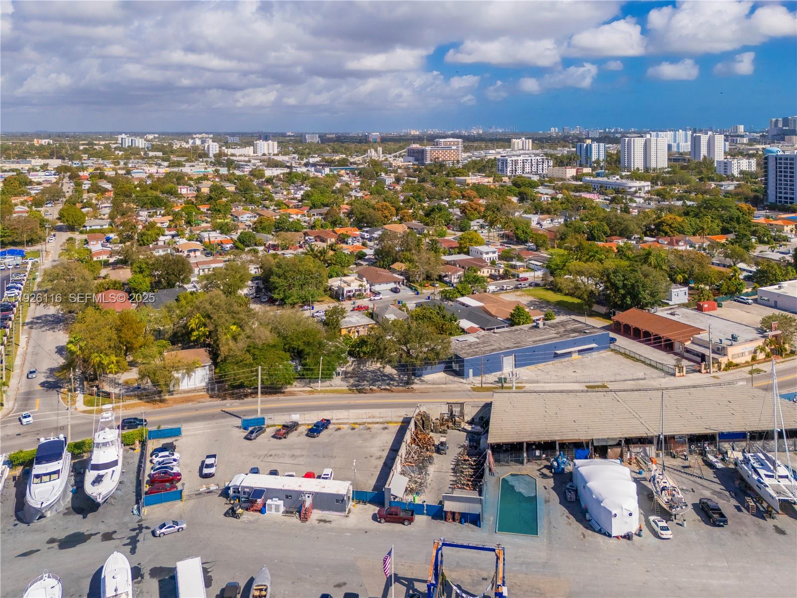 1884 NW 15th St Miami, FL 33125