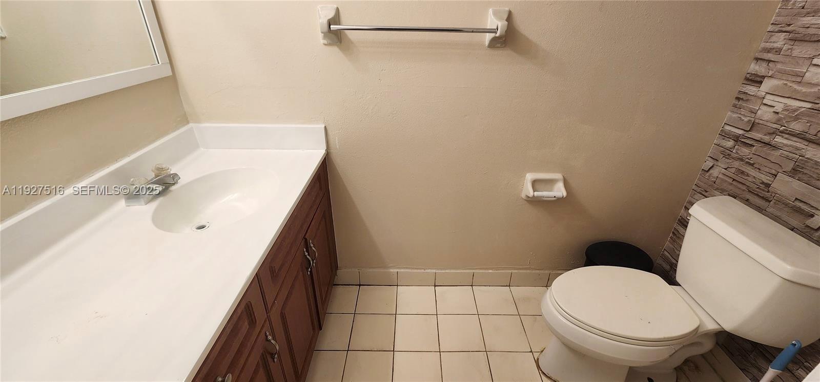 14850 Naranja Lks Blvd #B2J Homestead, FL 33032