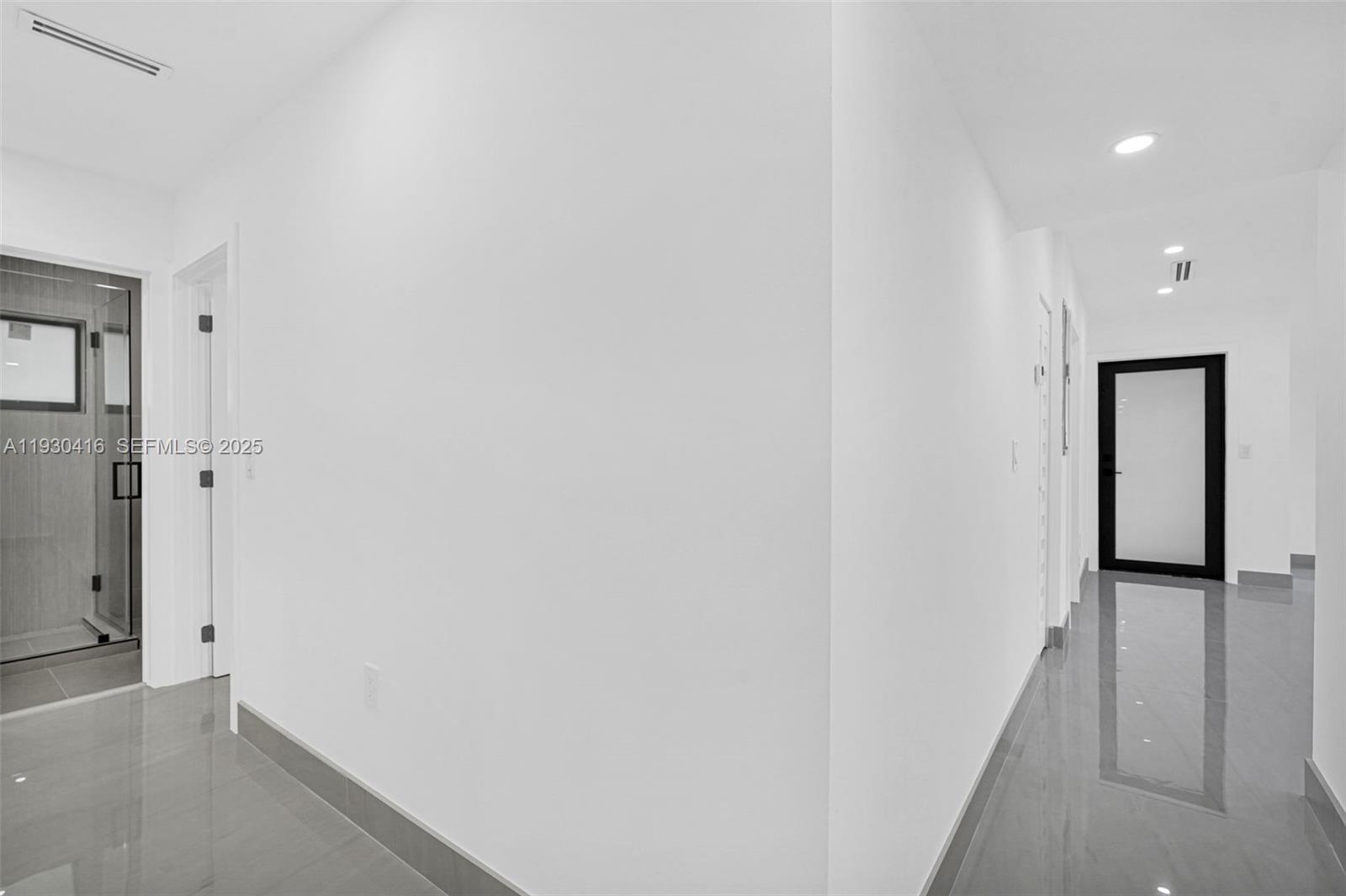 998 SW 11th St Miami, FL 33129