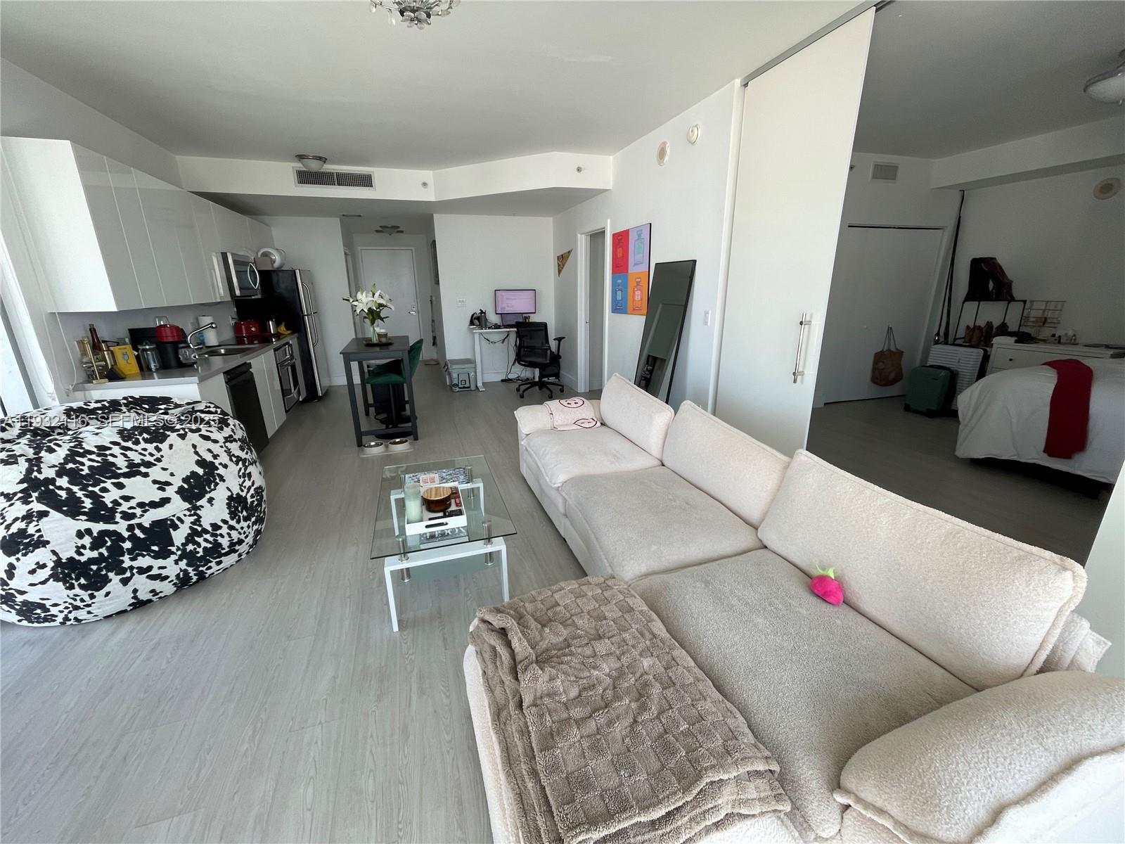 image The Ivy at Riverfront2