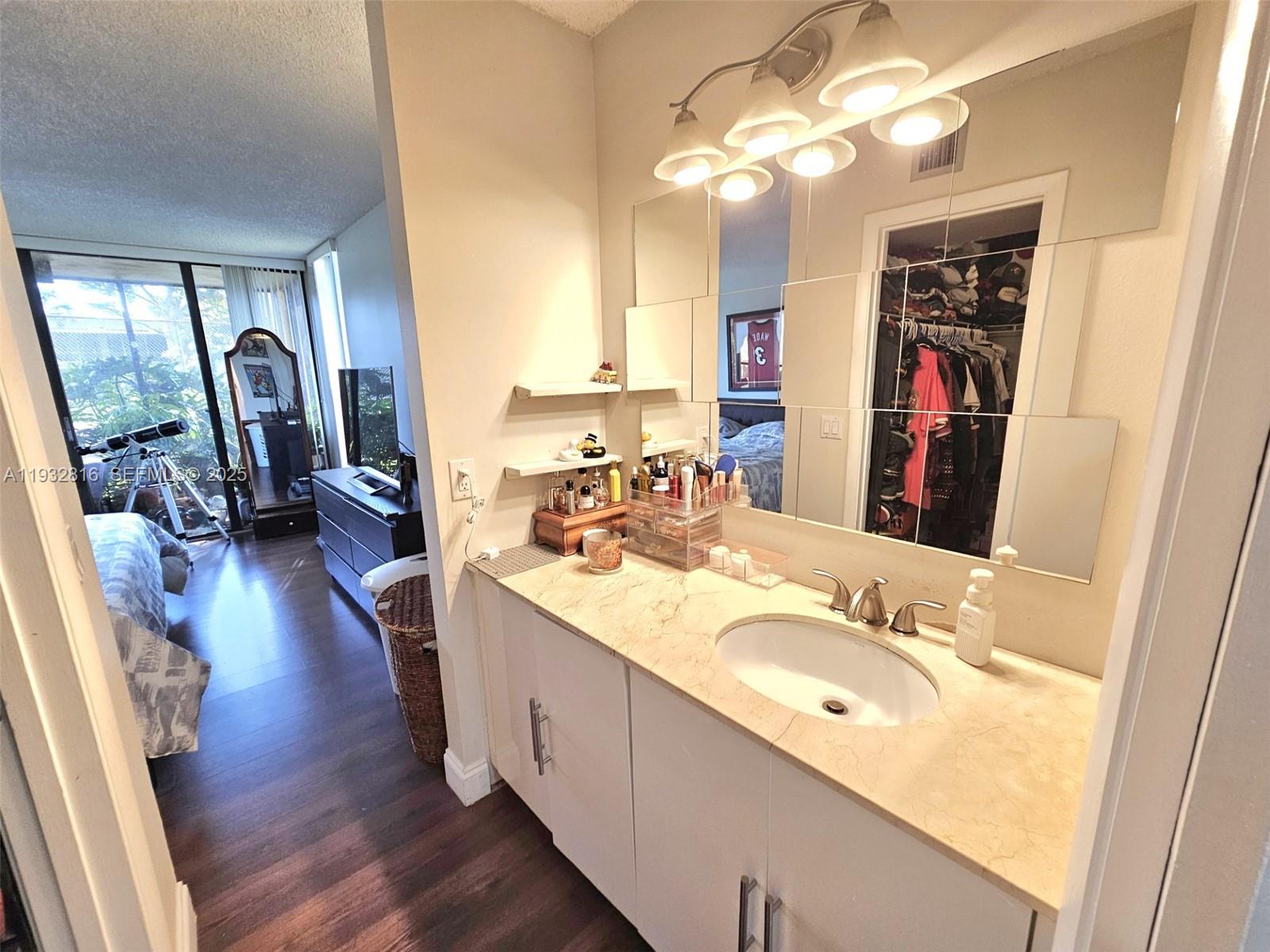 2831 SW 87th Ave #704 Davie, FL 33328