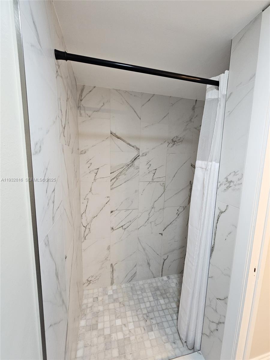 2831 SW 87th Ave #704 Davie, FL 33328