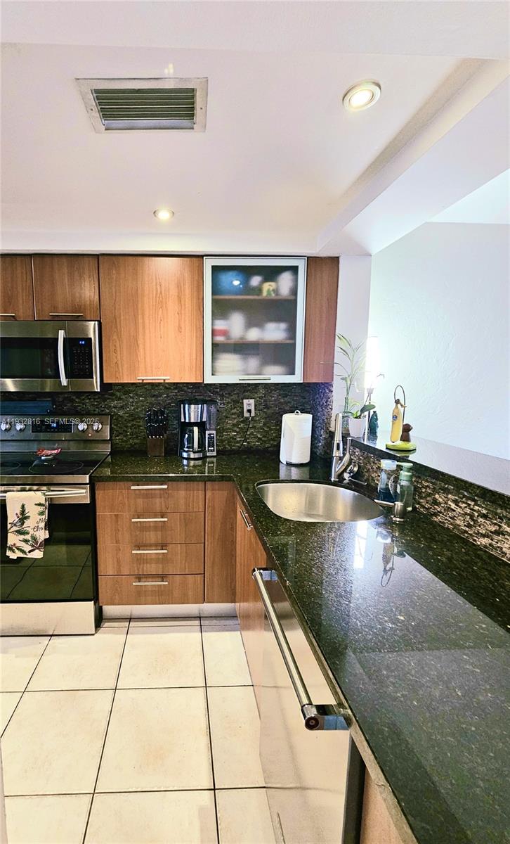 2831 SW 87th Ave #704 Davie, FL 33328