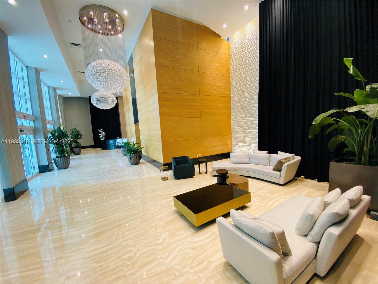 image The Plaza on Brickell East27