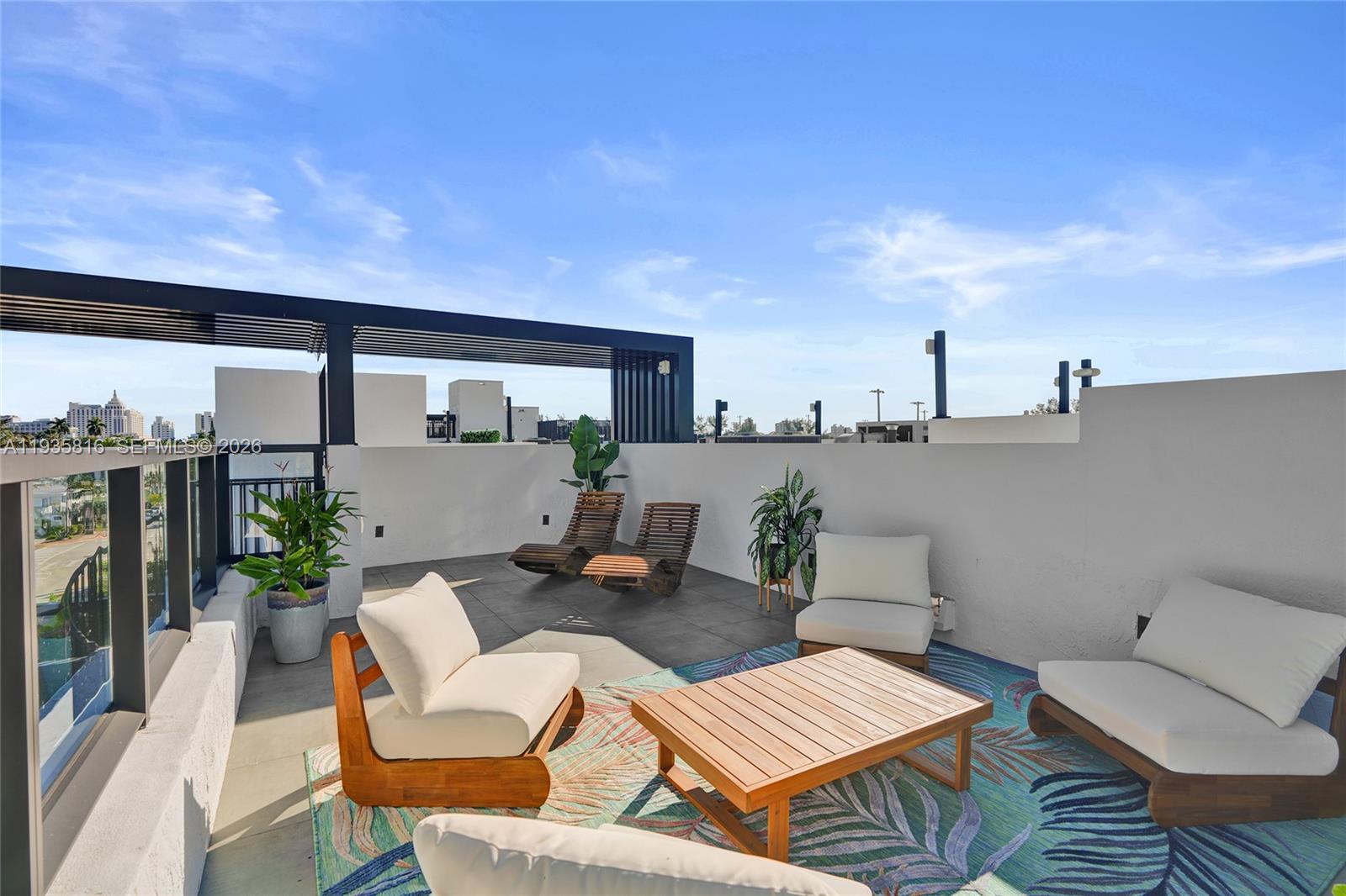 image Ten30 South Beach12