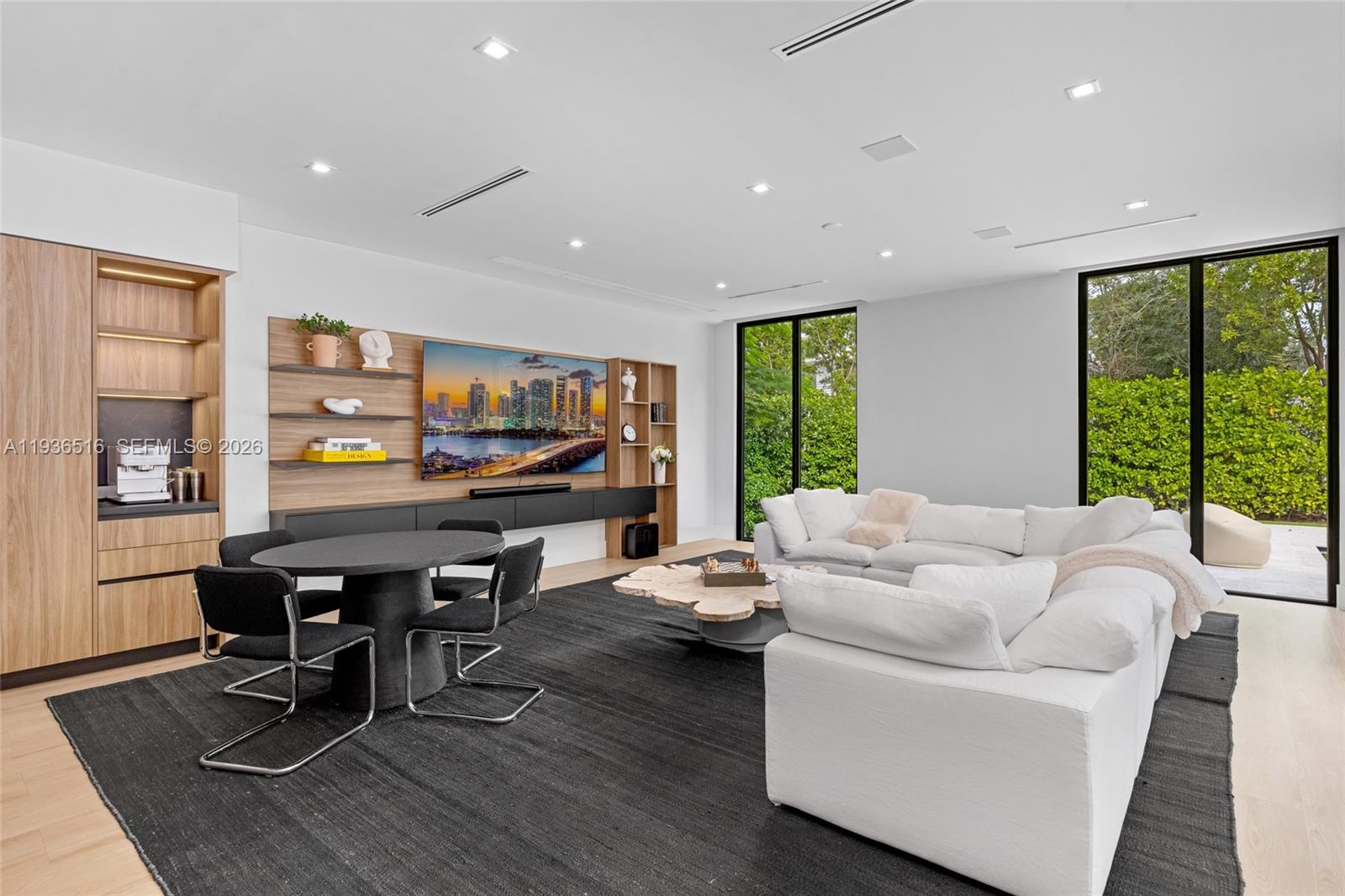 6003 SW 80th St South Miami, FL 33143