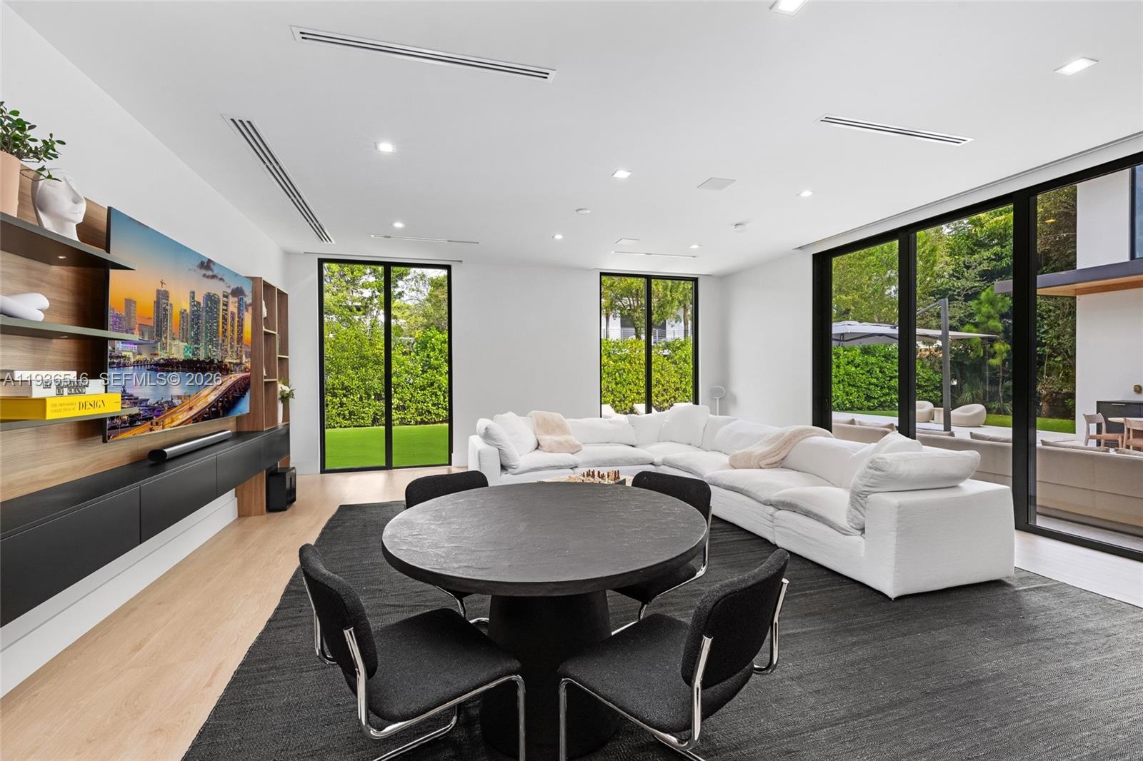 6003 SW 80th St South Miami, FL 33143