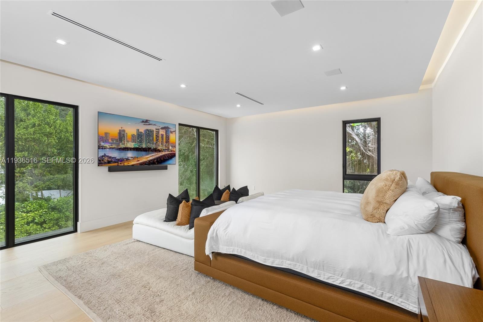 6003 SW 80th St South Miami, FL 33143