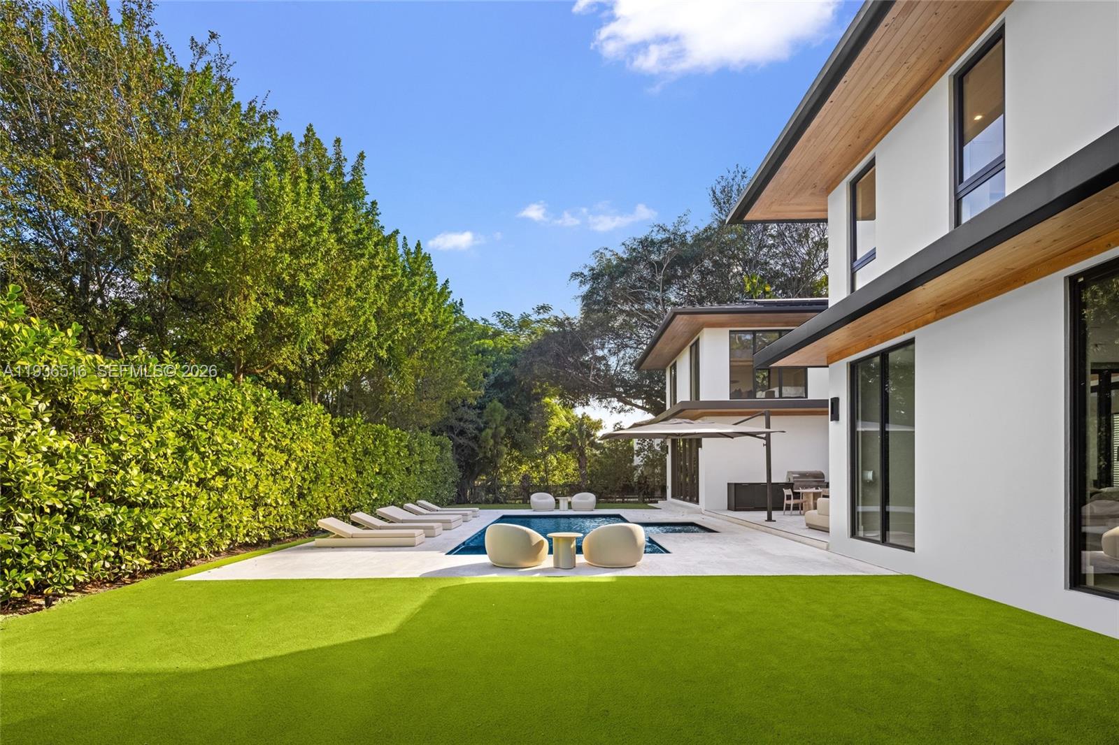 6003 SW 80th St South Miami, FL 33143