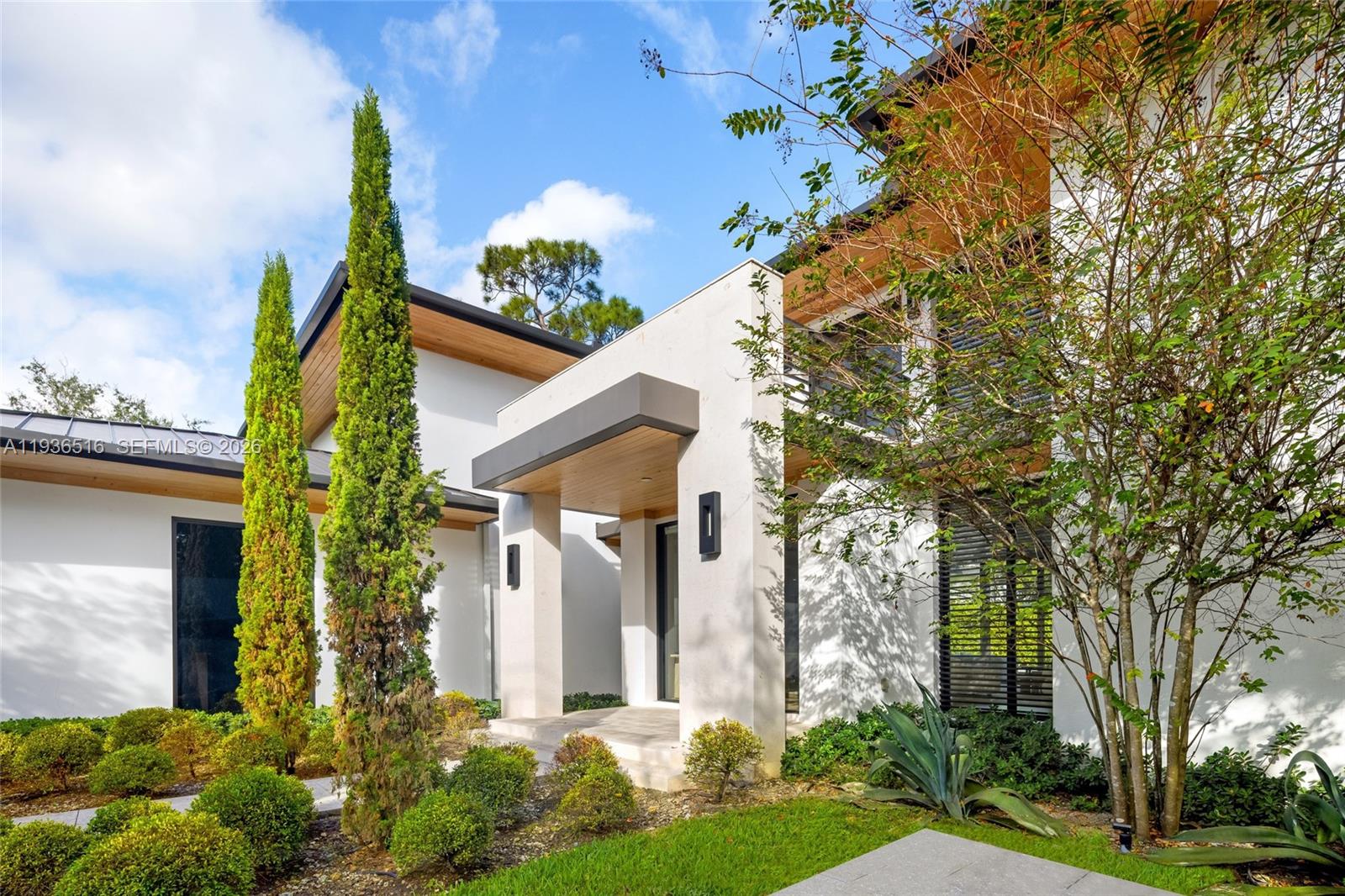 6003 SW 80th St South Miami, FL 33143