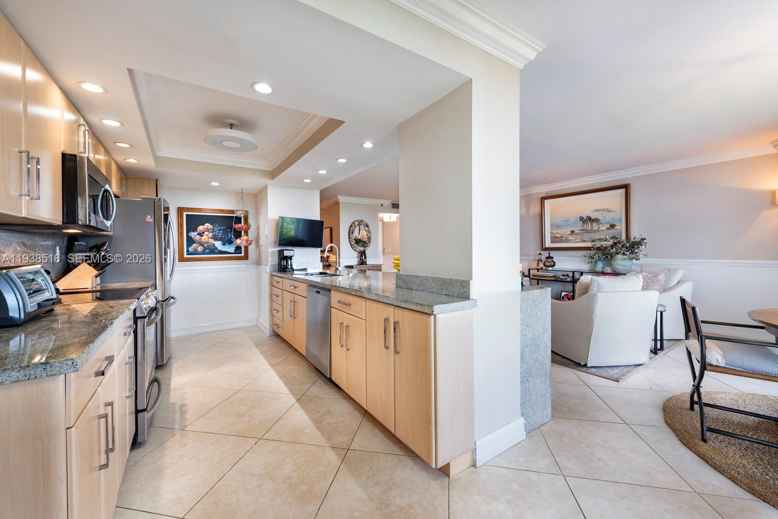 4000 Towerside Ter #1005