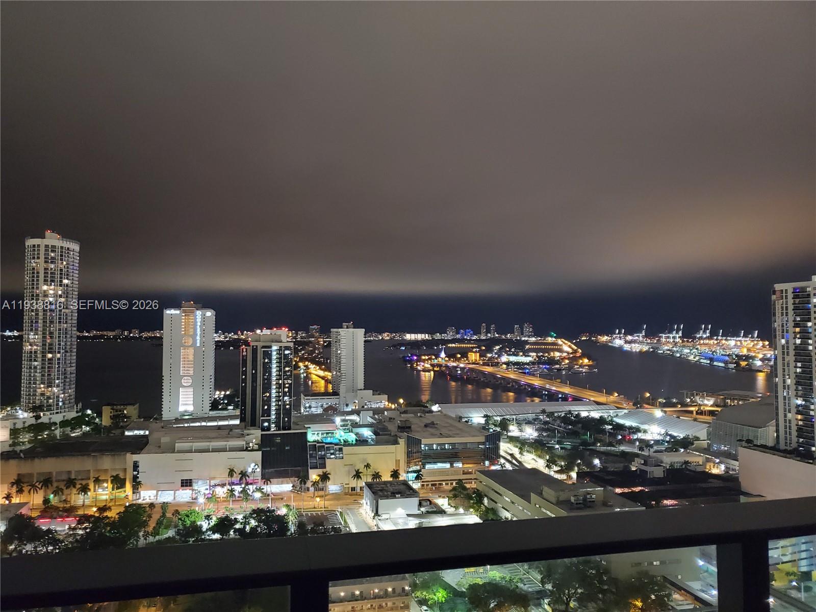 image Canvas Condo10