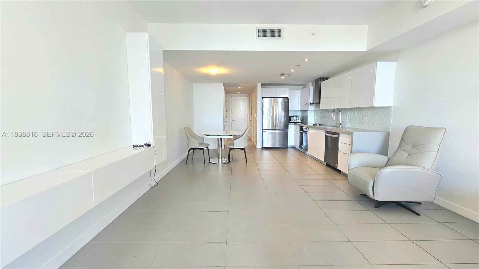 image Canvas Condo14