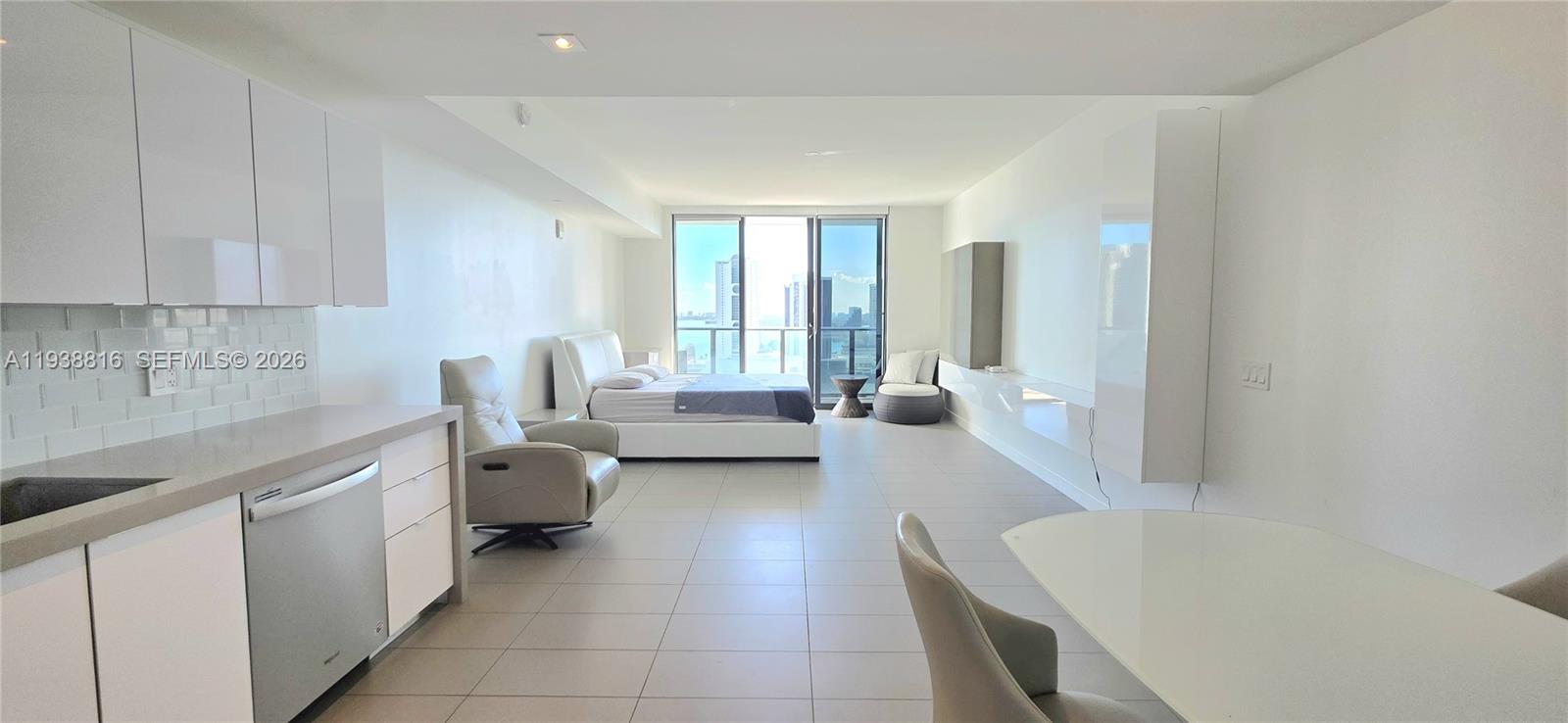 image Canvas Condo16