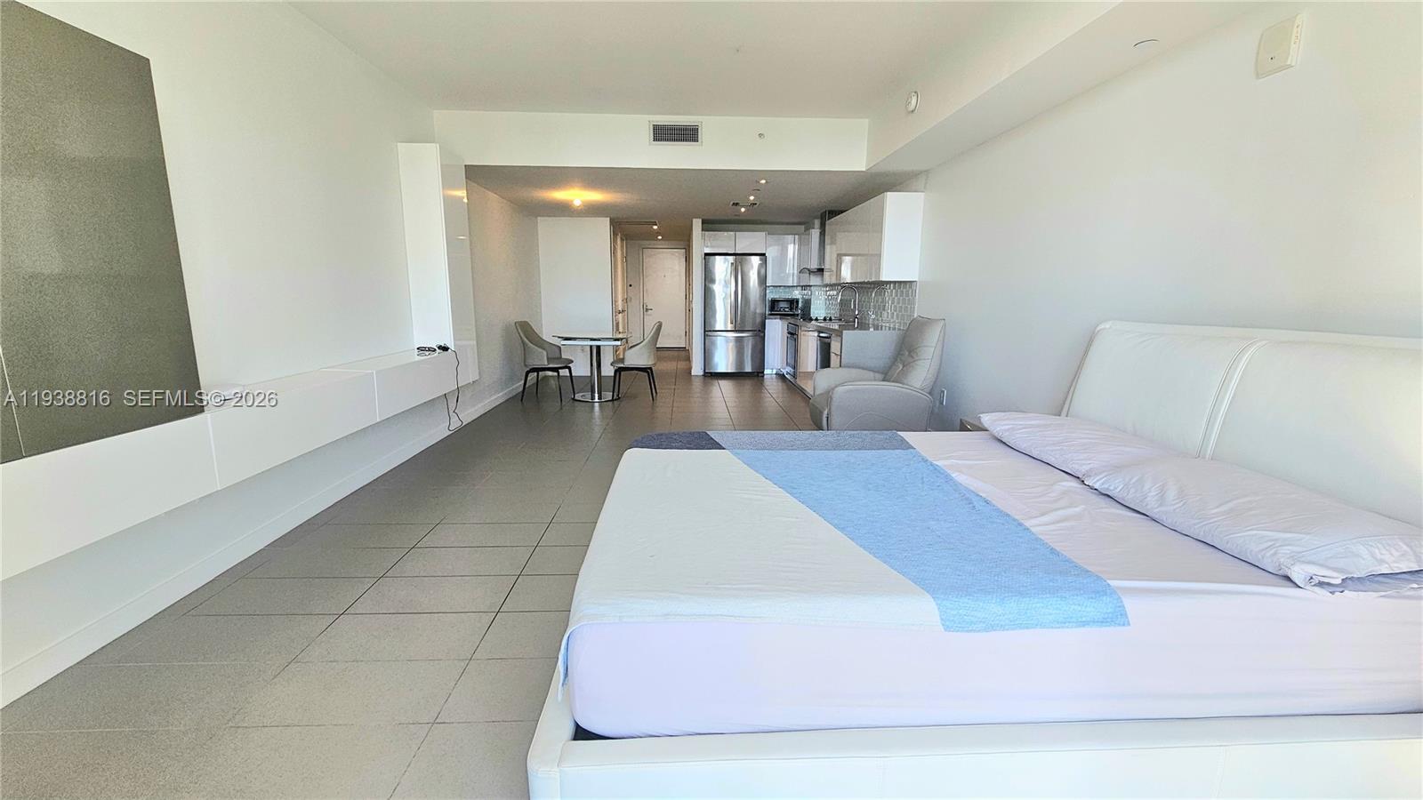 image Canvas Condo24