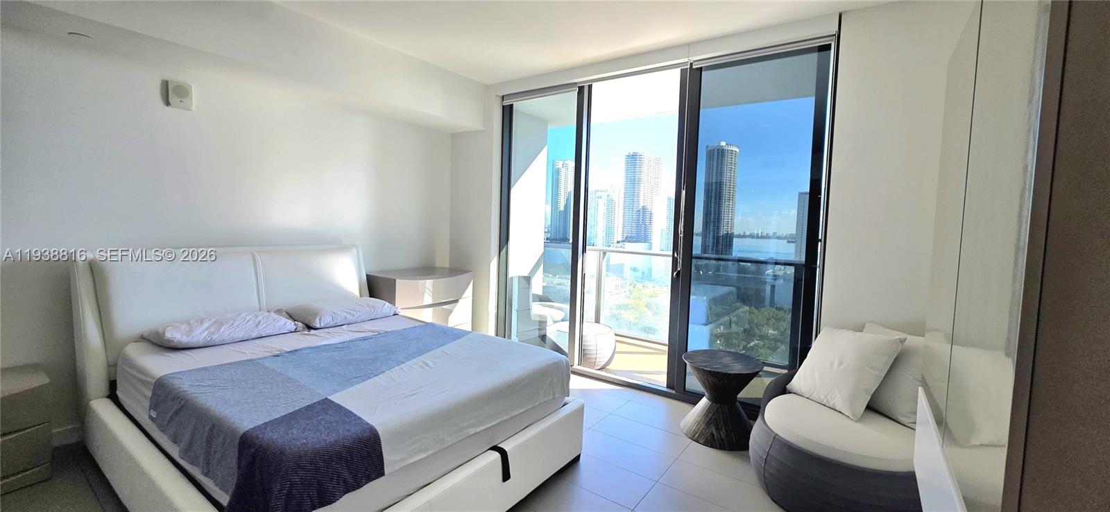 image Canvas Condo28