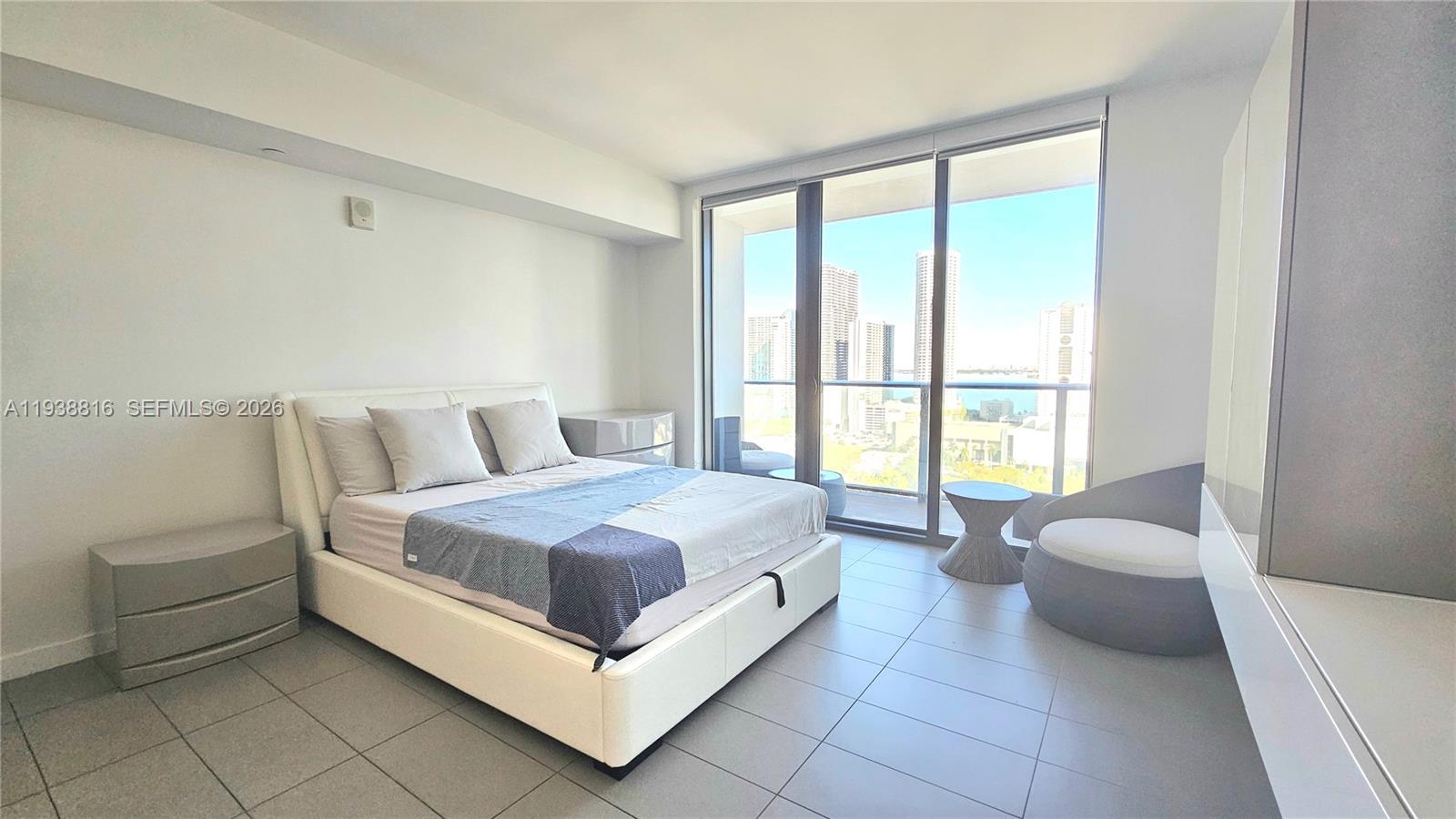 image Canvas Condo31