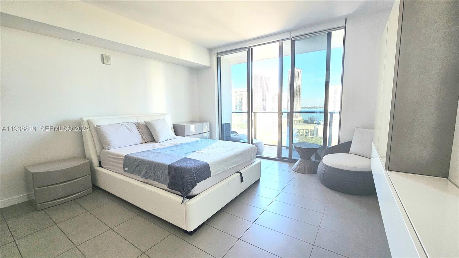 image Canvas Condo36