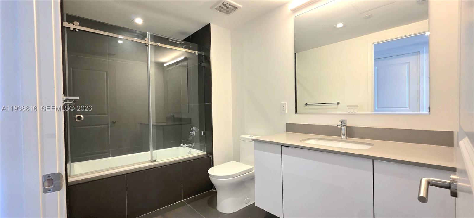 image Canvas Condo38