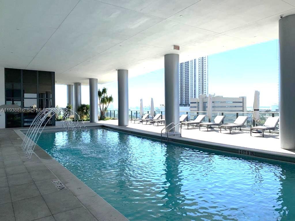 image Canvas Condo51