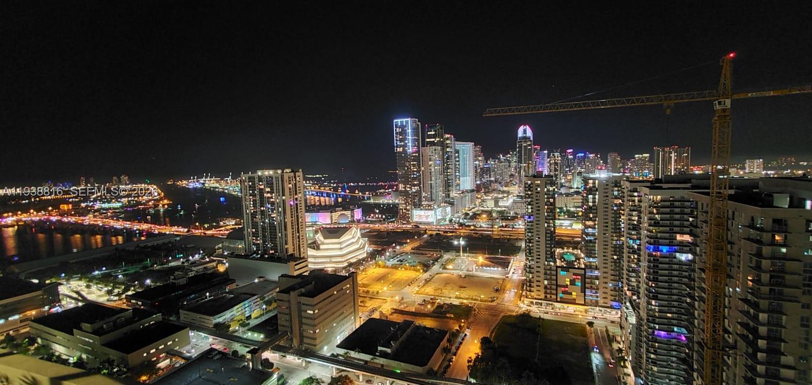 image Canvas Condo72