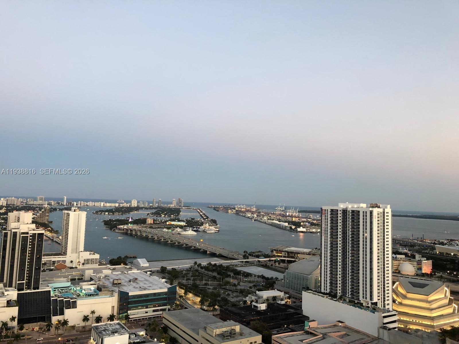 image Canvas Condo75