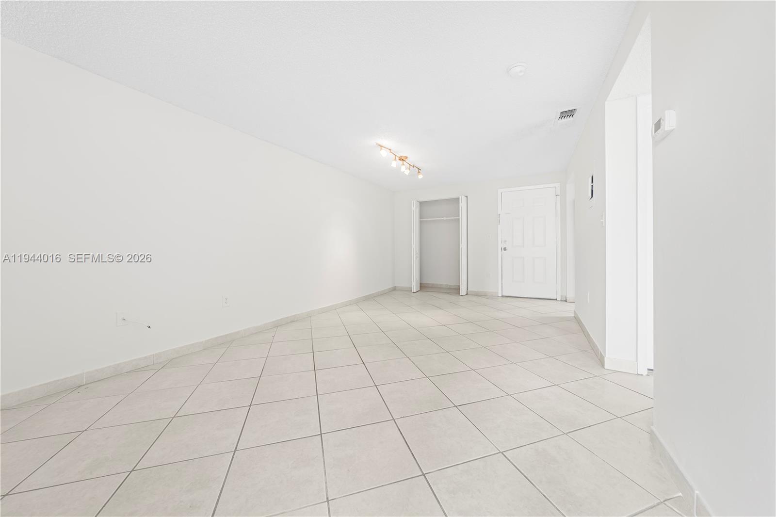 1975 Normandy Dr #206 Miami Beach, FL 33141