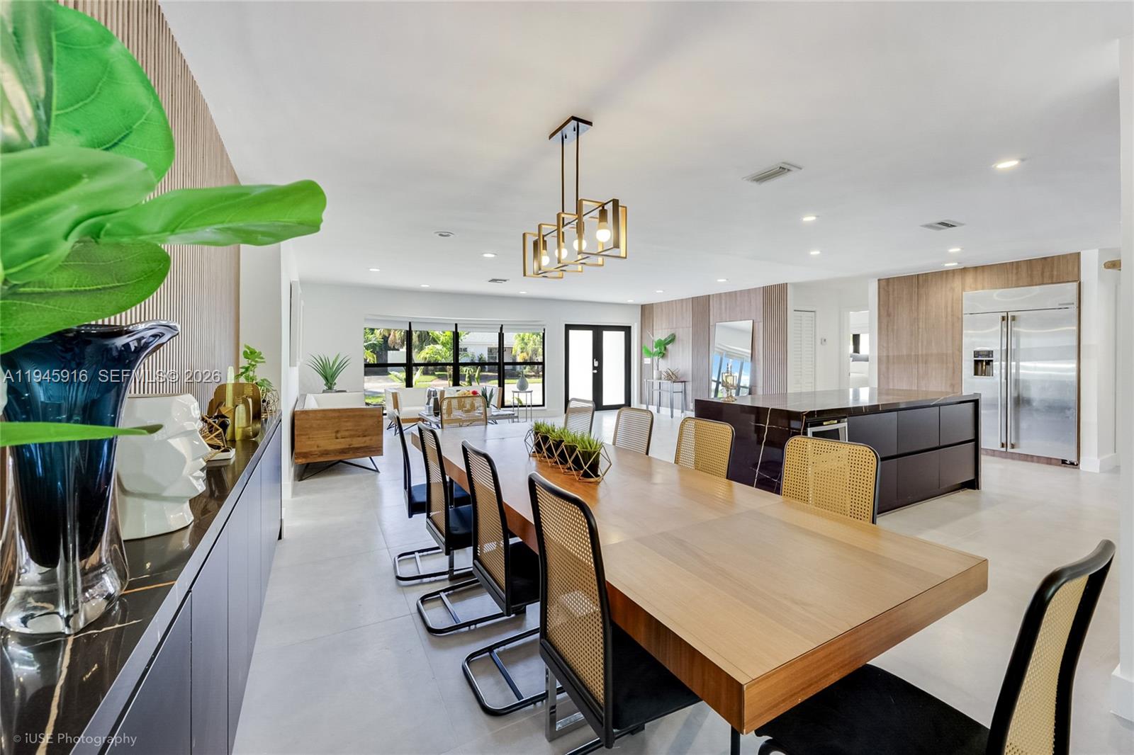 1925 NE 208th Ter Miami, FL 33179