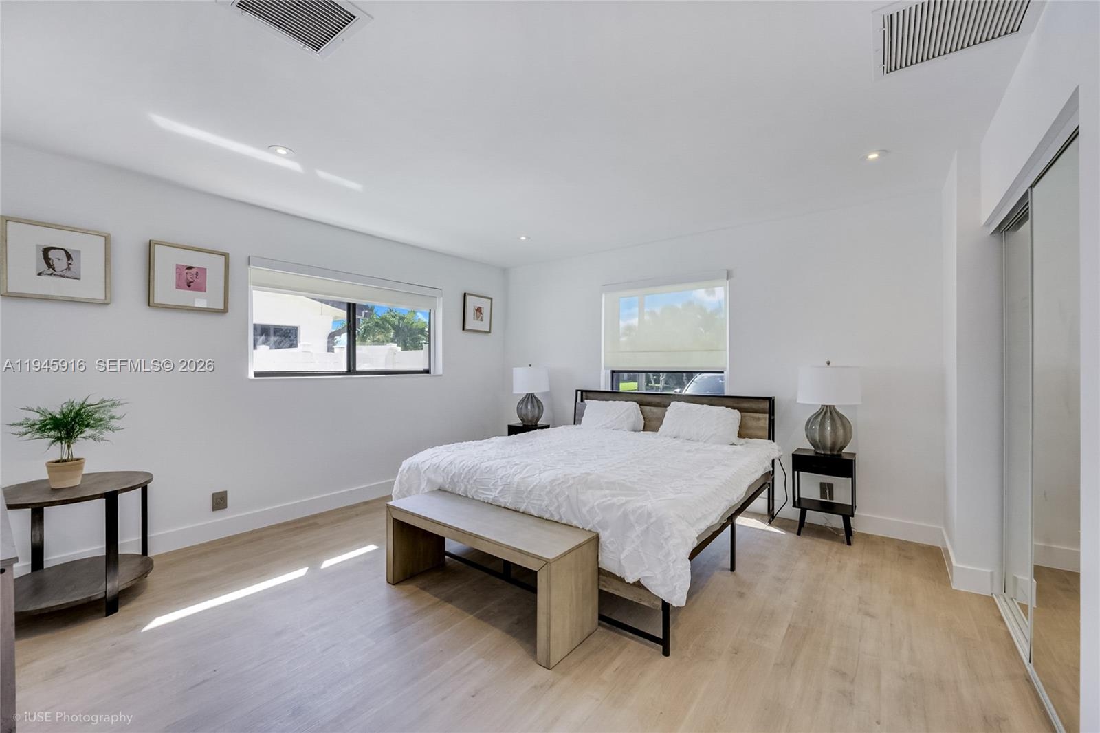 1925 NE 208th Ter Miami, FL 33179