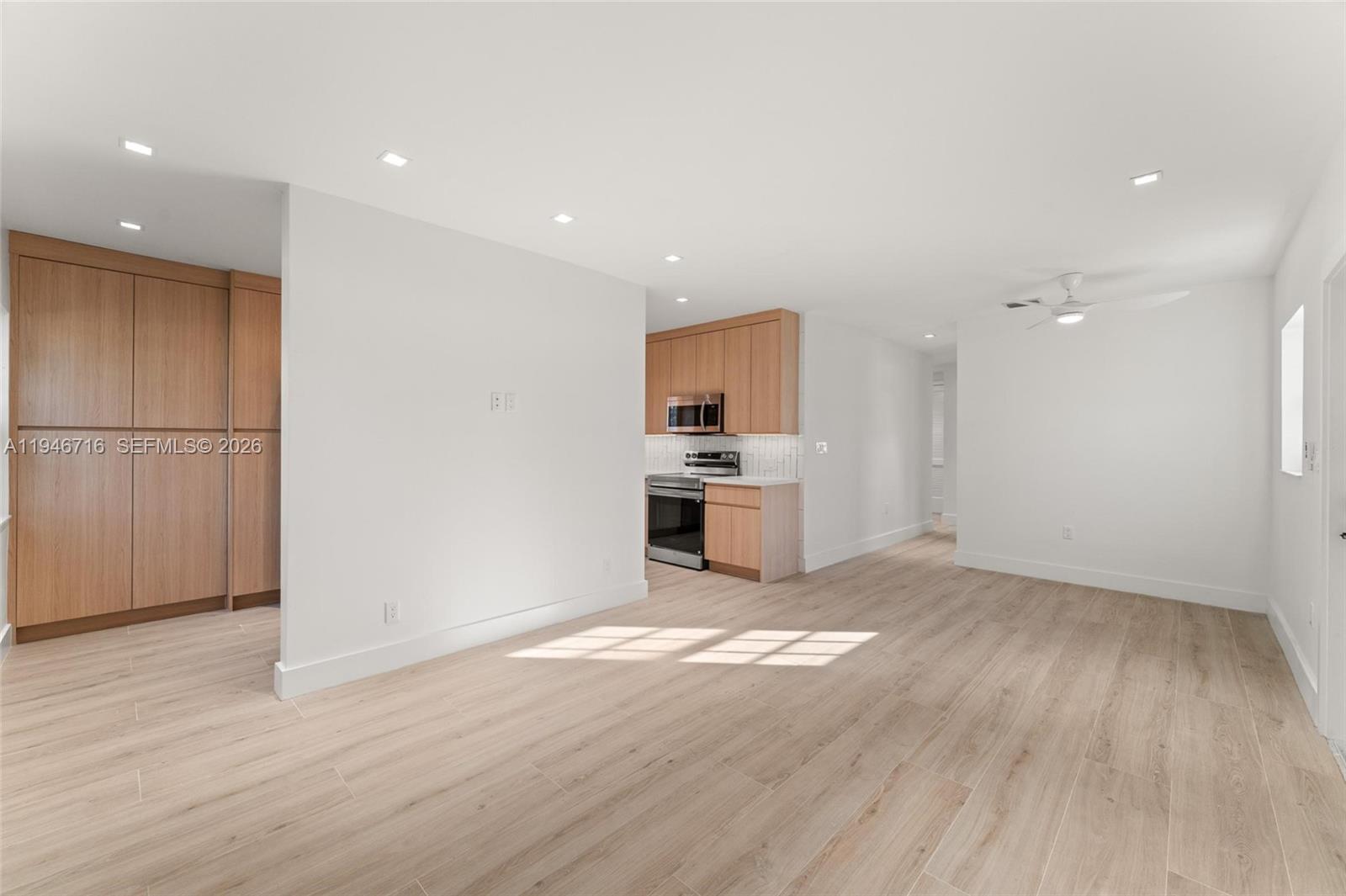 1880 NE 180th St North Miami Beach, FL 33162